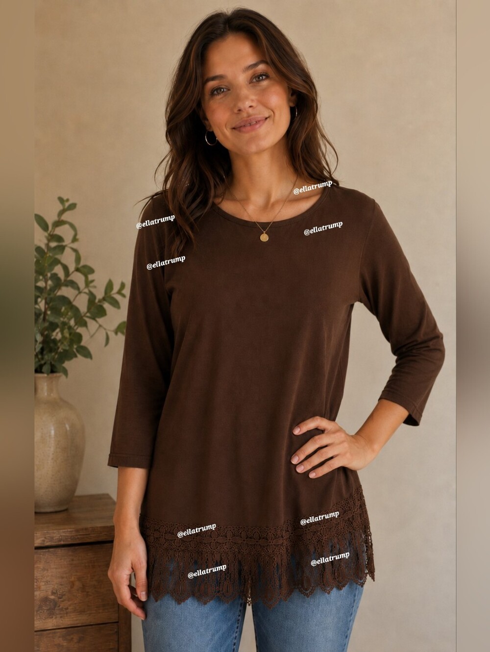 Southern Grace Women's Large Brown Sleeved Top